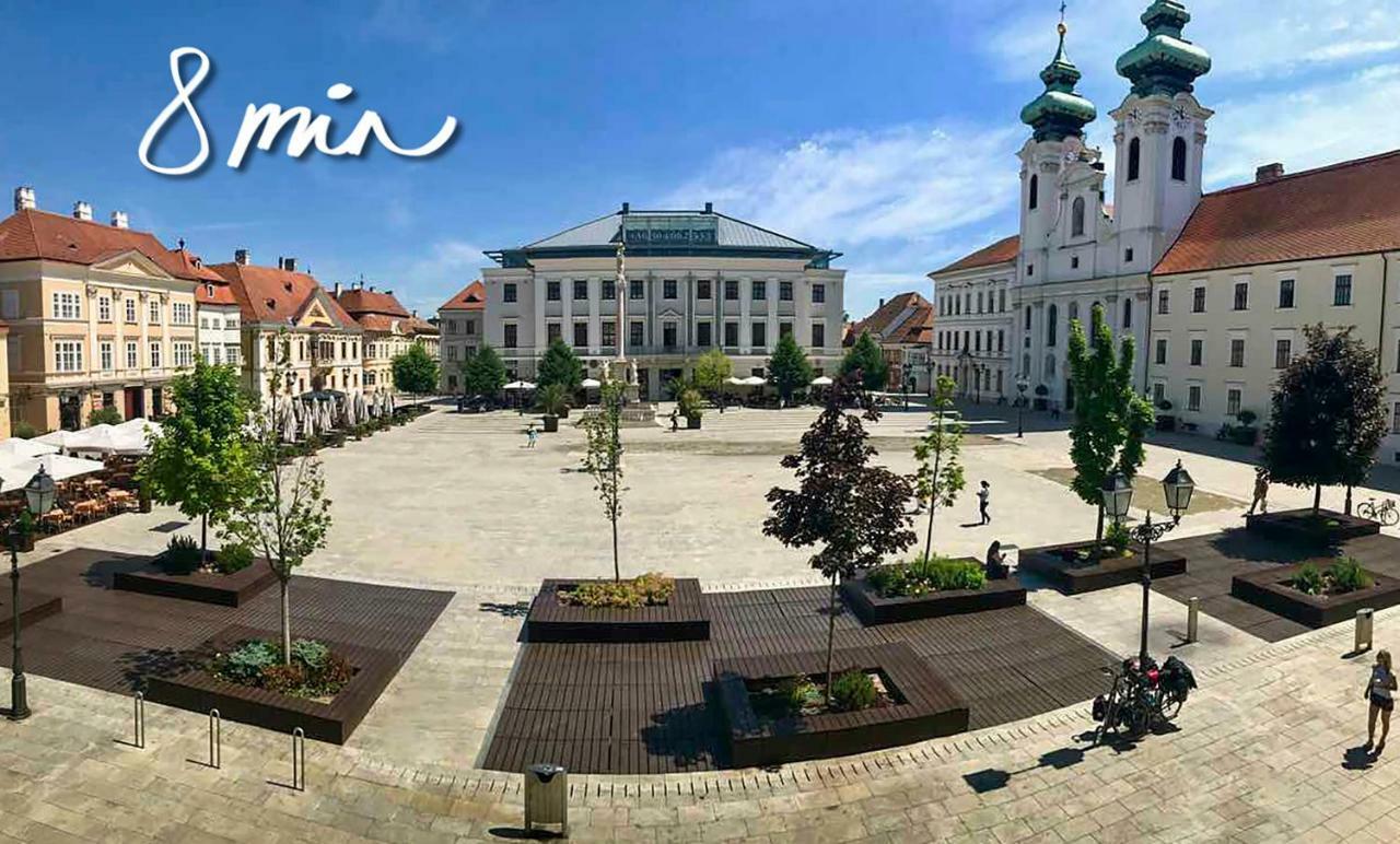 Luxury Studio 24 Gyor Exterior photo