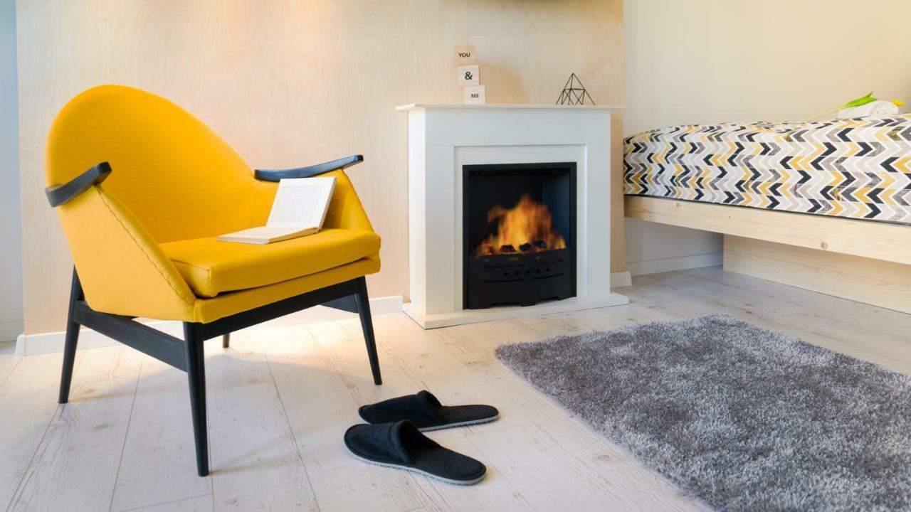 Luxury Studio 24 Gyor Exterior photo
