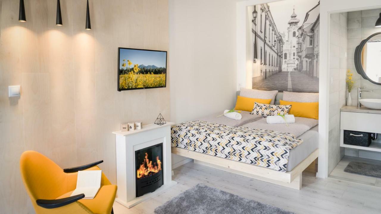 Luxury Studio 24 Gyor Exterior photo